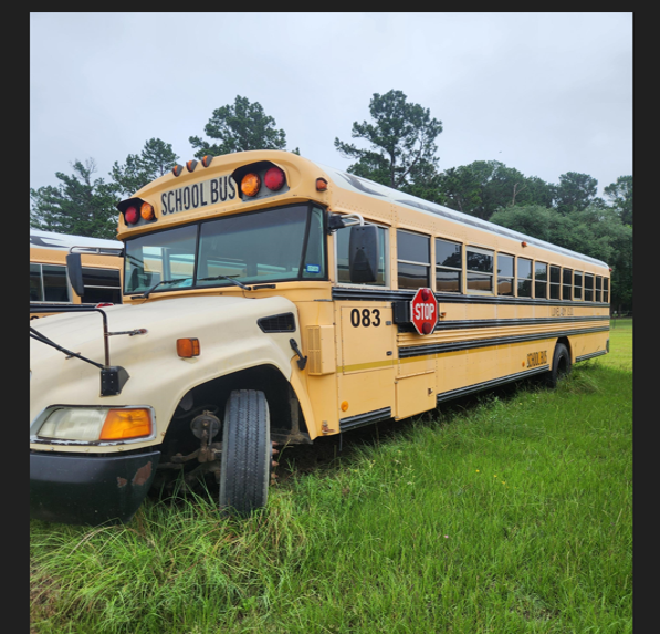 2009 Bus Side View 2